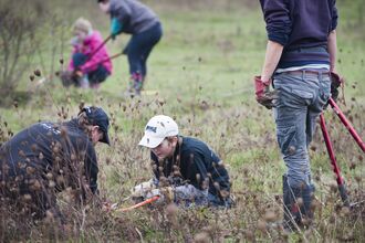 Family scrub clearing by Paul Harris/2020VISION